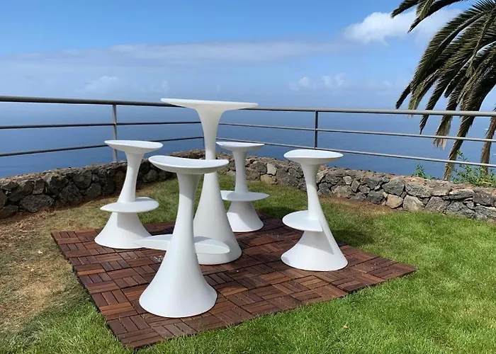 Crystal Ocean Villa *